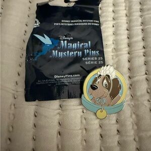 Disney Pin Peter Pan Nana
